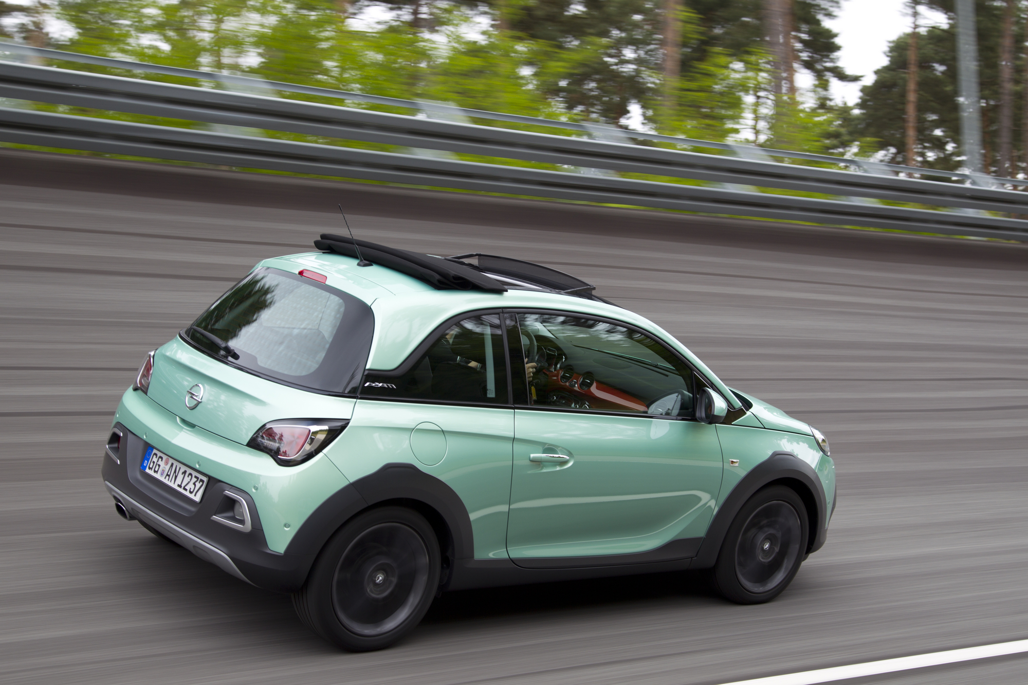 Opel Adam Rocks 1.4
