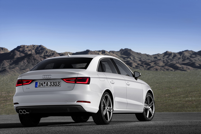 Audi A3 Limousine 1.4 TFSI Sport S tronic Audi A3 Limousine 1.4 TFSI Sport S tronic