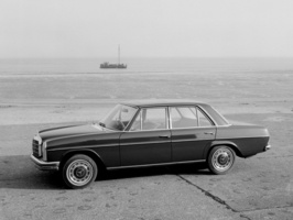 Mercedes-Benz 250