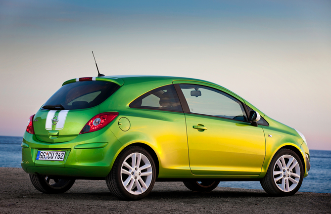 Opel Corsa 1.3 CDTI 95cv Stripes (11) Opel Corsa 1.3 CDTI 95cv Stripes (11)
