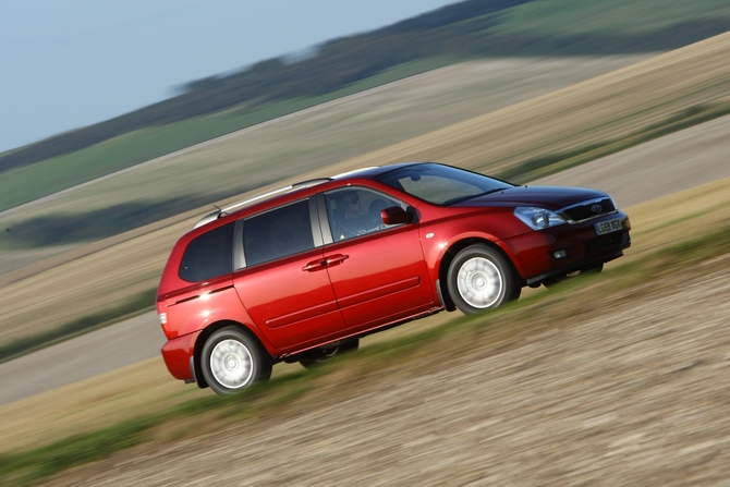 Kia Sedona 2.2 CRDi 1 Kia Sedona 2.2 CRDi 1