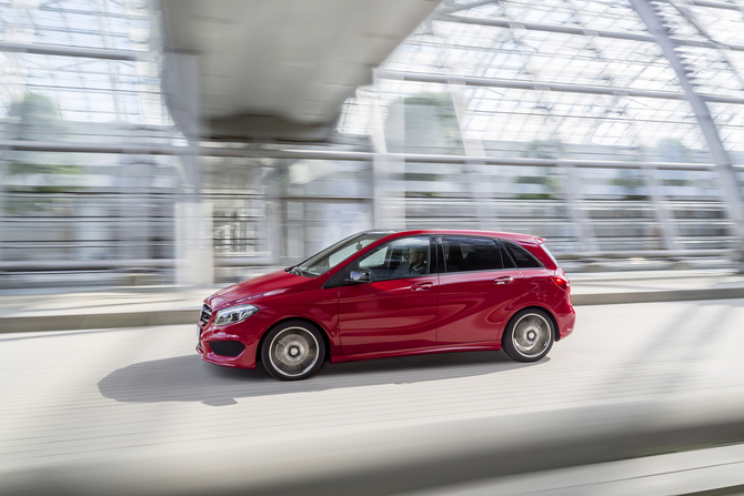 Mercedes-Benz B 200 CDI Mercedes-Benz B 200 CDI