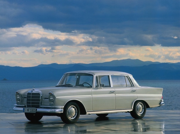 Mercedes-Benz 300 SE Mercedes-Benz 300 SE