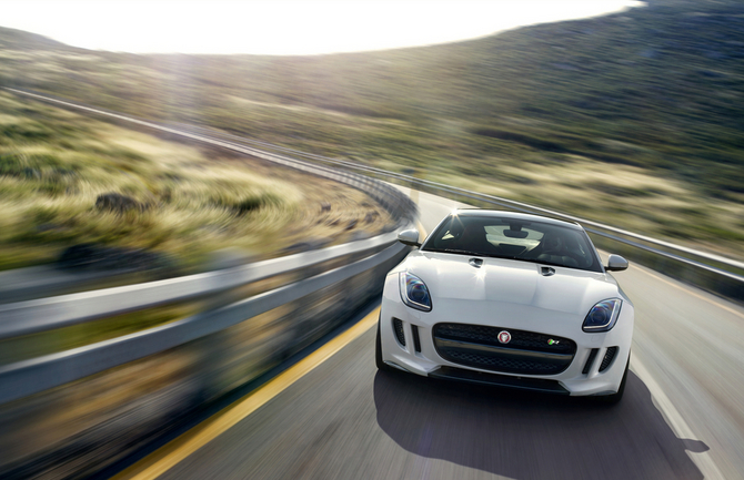 Os 10 automóveis clássicos do futuro Os 10 automóveis clássicos do futuro