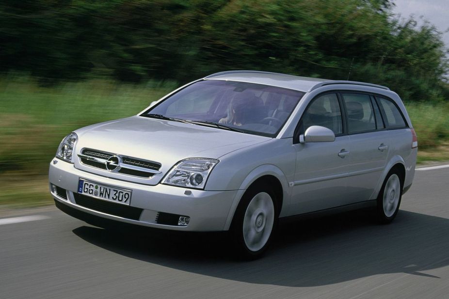 photo courtesy of Opel Opel Vectra Caravan 30 V6 CDTI basic info