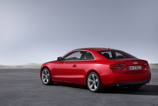Audi A5 Coupé 2.0 TDI ultra Audi A5 Coupé 2.0 TDI ultra
