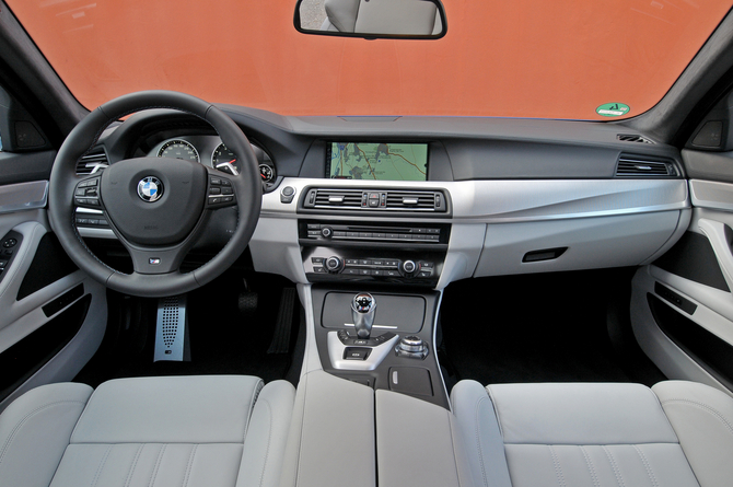 2012 BMW M5 Brings Ton of Tech to Super Saloon 2012 BMW M5 Brings Ton of Tech to Super Saloon