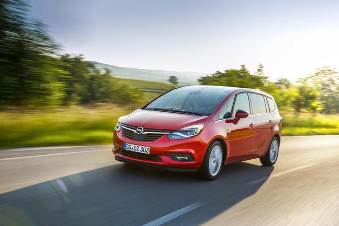 Opel Zafira 1.4 Turbo OPC Line Opel Zafira 1.4 Turbo OPC Line