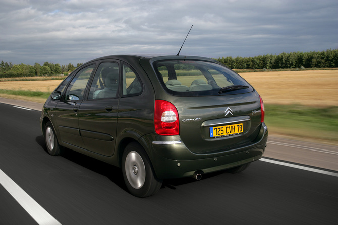 Citroën Xsara Picasso 1.6HDi 110cv FAP Airdream Exclusive Citroën Xsara Picasso 1.6HDi 110cv FAP Airdream Exclusive