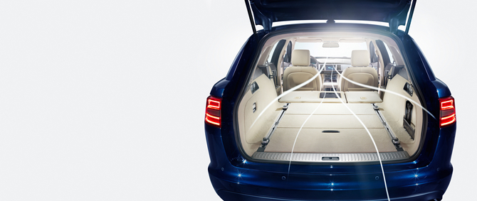 Jaguar XF Sportbrake Launching at Geneva Jaguar XF Sportbrake Launching at Geneva