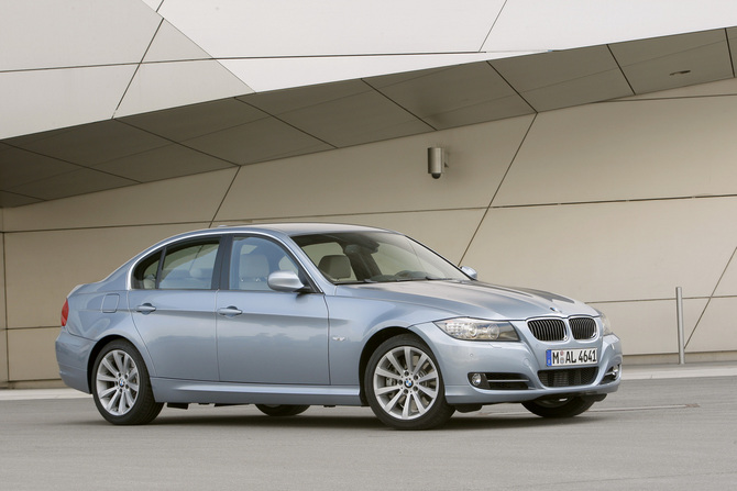 BMW 335i (E90) LCI BMW 335i (E90) LCI