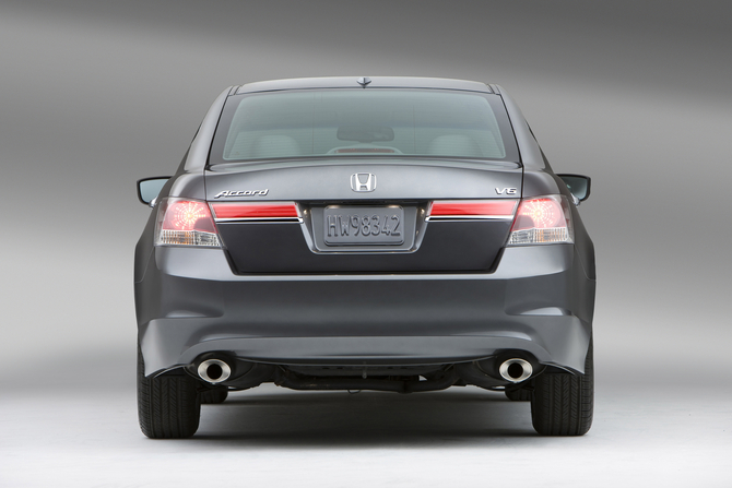 Honda Accord EX-L V-6 5-Spd AT (USA) Honda Accord EX-L V-6 5-Spd AT (USA)
