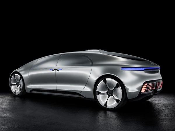 In terms of construction, the German brand used a combination of carbon fiber reinforced plastic, aluminum and high strength steel In terms of construction, the German brand used a combination of carbon fiber reinforced plastic, aluminum and high strength steel