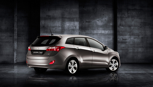 The design for the second gen i30 is a major upgrade over the previous version
