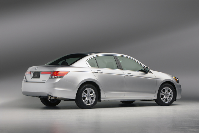 Honda Accord SE 5-Spd AT (USA) Honda Accord SE 5-Spd AT (USA)
