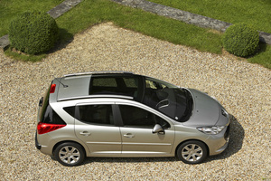 Peugeot 207 SW 1.6 16V HDi FAP :: 1 photo and 63 specs :: autoviva.com