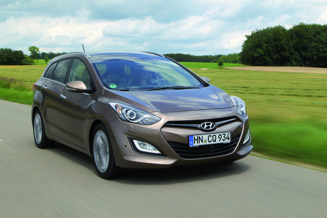 Hyundai i30 Station Wagon 1.6 CRDi VGT GO! Hyundai i30 Station Wagon 1.6 CRDi VGT GO!