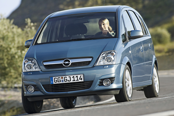 Opel Meriva 1.3 CDTI DPF 75cv Cosmo Opel Meriva 1.3 CDTI DPF 75cv Cosmo