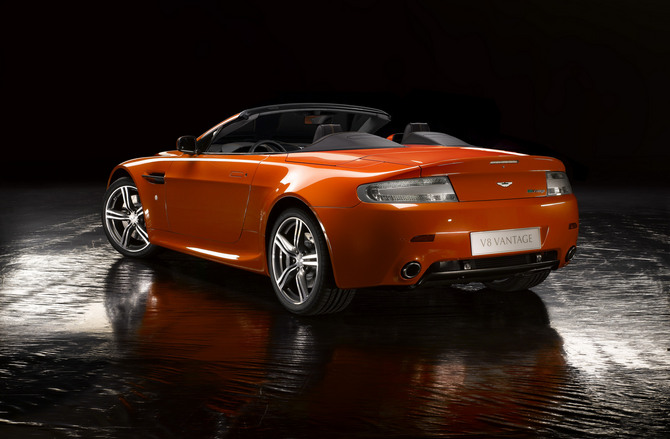 Aston Martin V8 Vantage N400 Roadster Sportshift Aston Martin V8 Vantage N400 Roadster Sportshift