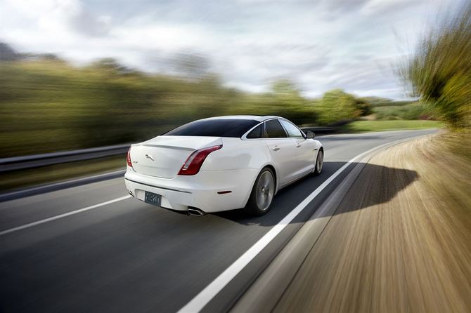 Jaguar XJ Sport and Speed Packs Jaguar XJ Sport and Speed Packs