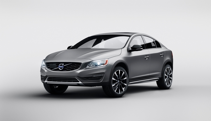 Tal como o V60 Cross Country, o novo S60 Cross Country recebe uma distância ao solo superior de 65mm Tal como o V60 Cross Country, o novo S60 Cross Country recebe uma distância ao solo superior de 65mm