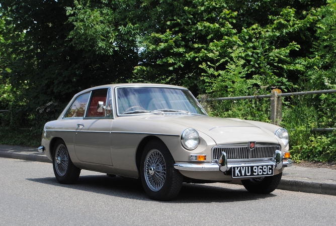 MG MGC GT MG MGC GT