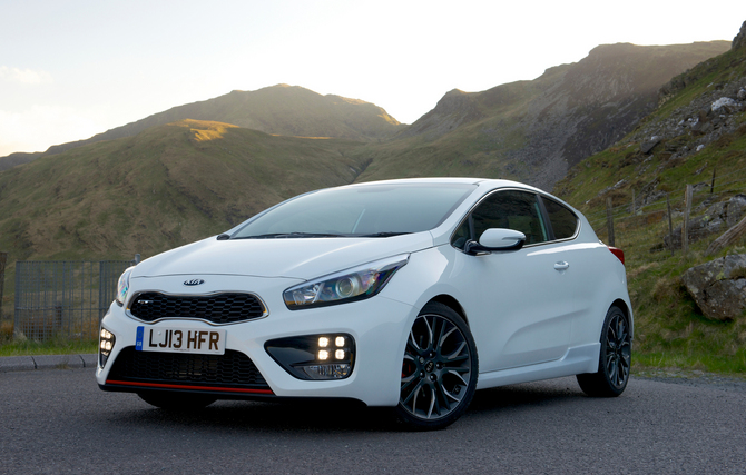The Pro_Ceed GT gets LED running lights and fog lights The Pro_Ceed GT gets LED running lights and fog lights
