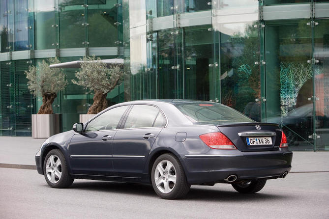Honda Legend (EU) Honda Legend (EU)