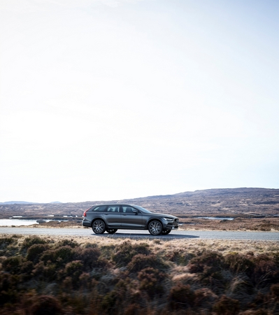 Volvo V90 Cross Country D4 AWD Volvo V90 Cross Country D4 AWD
