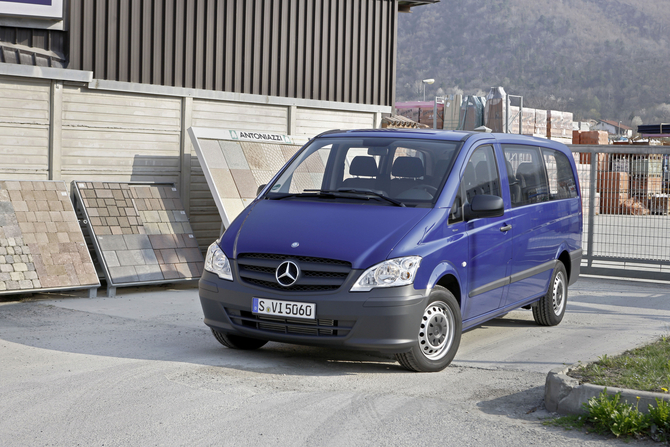Mercedes-Benz Vito 2 {W639} Mercedes-Benz Vito 2 {W639}