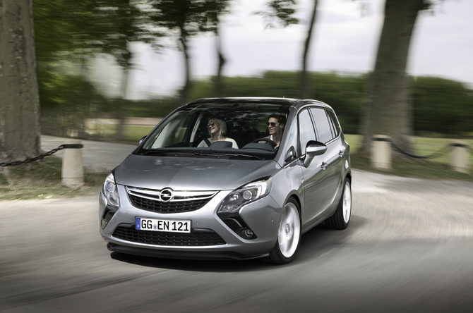 Opel Zafira Tourer 2.0 CDTI Cosmo Active Select Opel Zafira Tourer 2.0 CDTI Cosmo Active Select