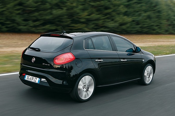 Fiat Bravo 1.6 Multijet 16v 105cv Dynamic Pur-O2 Fiat Bravo 1.6 Multijet 16v 105cv Dynamic Pur-O2