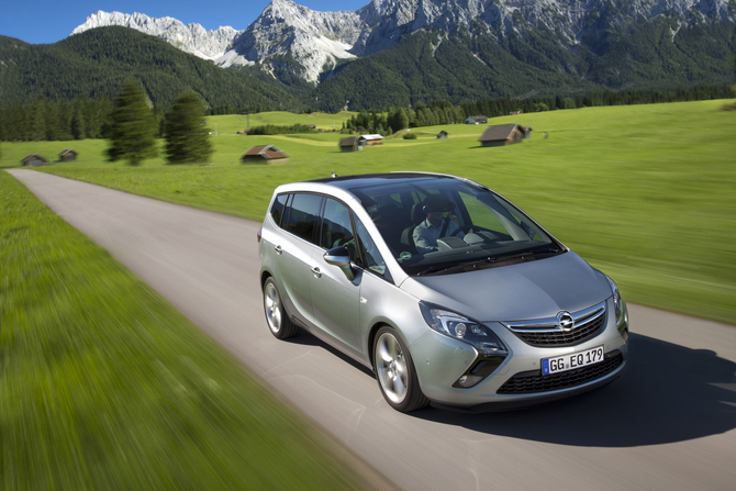 Opel Zafira Tourer 1.6 Turbo Opel Zafira Tourer 1.6 Turbo