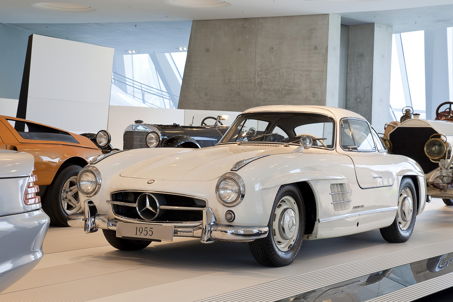 MercedesBenz 300 SL Gullwing Coupe basic info spec rating