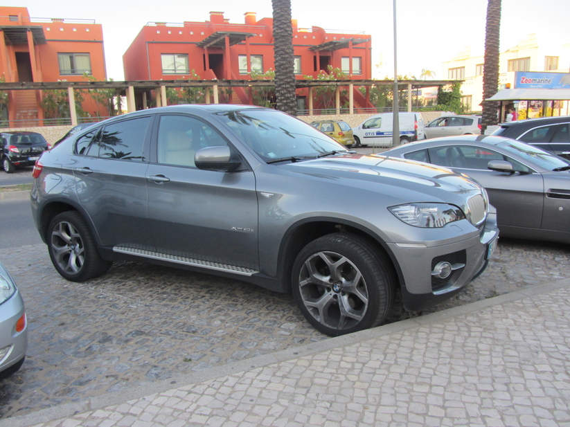 BMW X6 xDrive50i