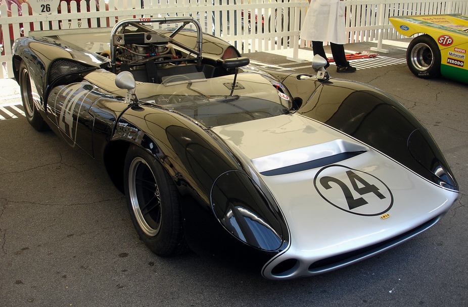 Lola T70 Spyder Chevrolet basic info spec rating