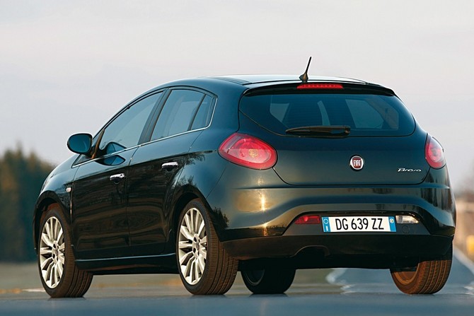 Fiat Bravo 1.6 Multijet 16v 105cv Emotion Pur-O2 Fiat Bravo 1.6 Multijet 16v 105cv Emotion Pur-O2