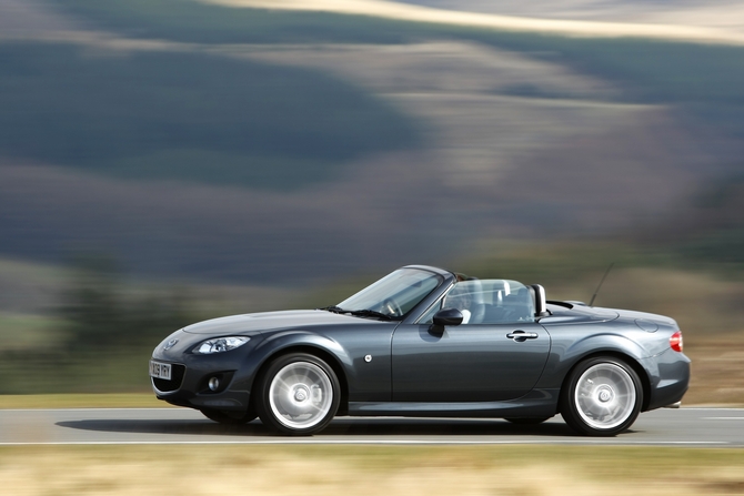 Mazda MX-5 Coupé Cabriolet 2.0i Miyako Mazda MX-5 Coupé Cabriolet 2.0i Miyako