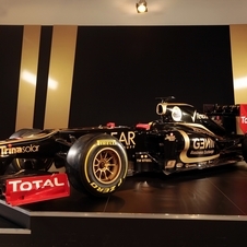 Lotus F1 Team Reveals E20, Also Uses Step-Down Nost Lotus F1 Team Reveals E20, Also Uses Step-Down Nost