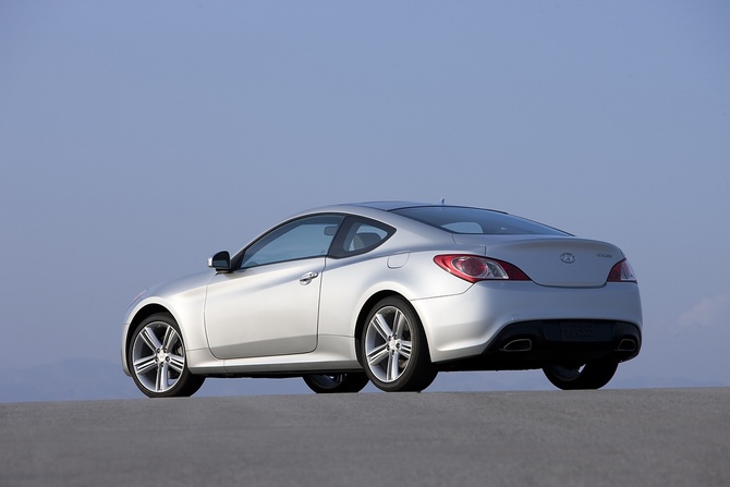 Hyundai Genesis Coupé 3.8 Track Manual Hyundai Genesis Coupé 3.8 Track Manual