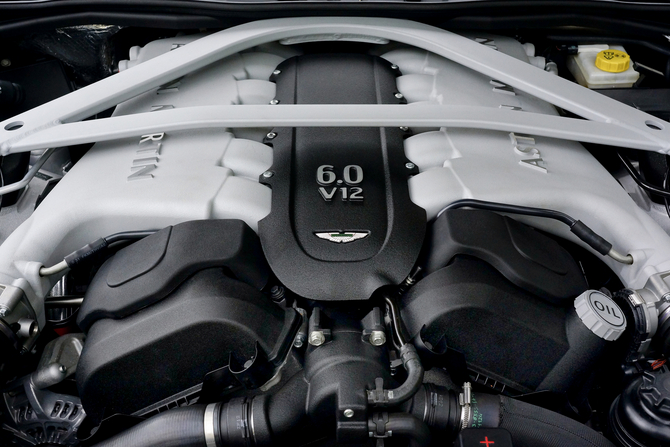 Aston Martin DB9 Morning Frost Aston Martin DB9 Morning Frost