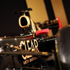 Equipa Lotus F1 revela E20 Equipa Lotus F1 revela E20