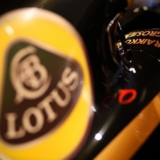 Lotus F1 Team Reveals E20, Also Uses Step-Down Nost Lotus F1 Team Reveals E20, Also Uses Step-Down Nost