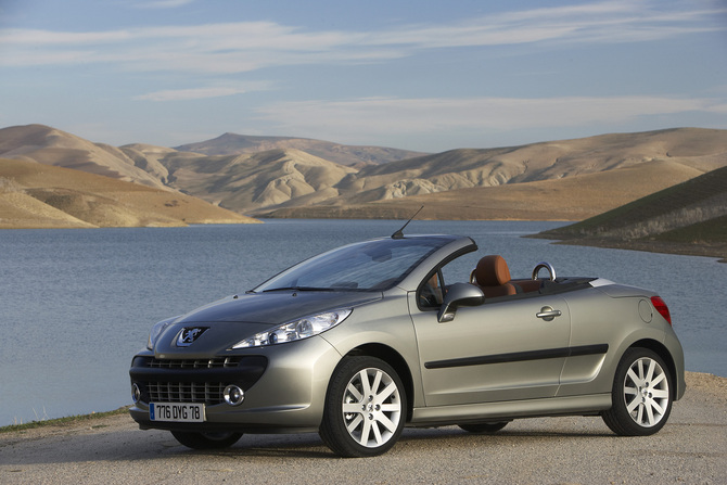 Peugeot 207 CC 1.6 THP 16v Peugeot 207 CC 1.6 THP 16v