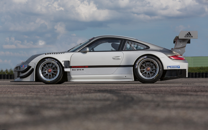 The new car gets wider fenders front and rear The new car gets wider fenders front and rear