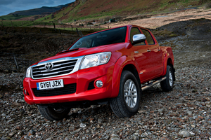 Toyota Hilux 7