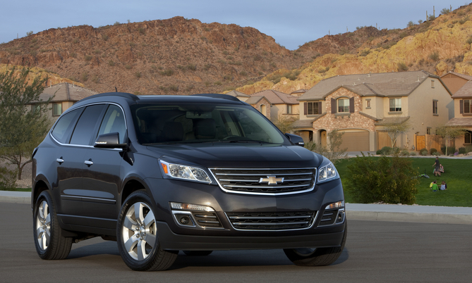 2013 Chevy Traverse Gets New Face, Upgraded Materials and Better Ride 2013 Chevy Traverse Gets New Face, Upgraded Materials and Better Ride