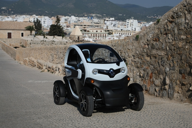 Renault Twizy Intens White Renault Twizy Intens White