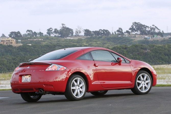 Mitsubishi Eclipse Coupé GT Automatic Mitsubishi Eclipse Coupé GT Automatic