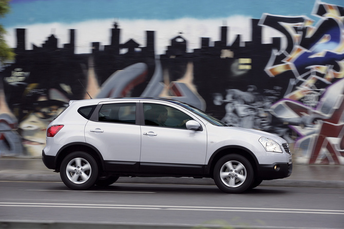 Nissan Qashqai+2 2.0 4WD Nissan Qashqai+2 2.0 4WD